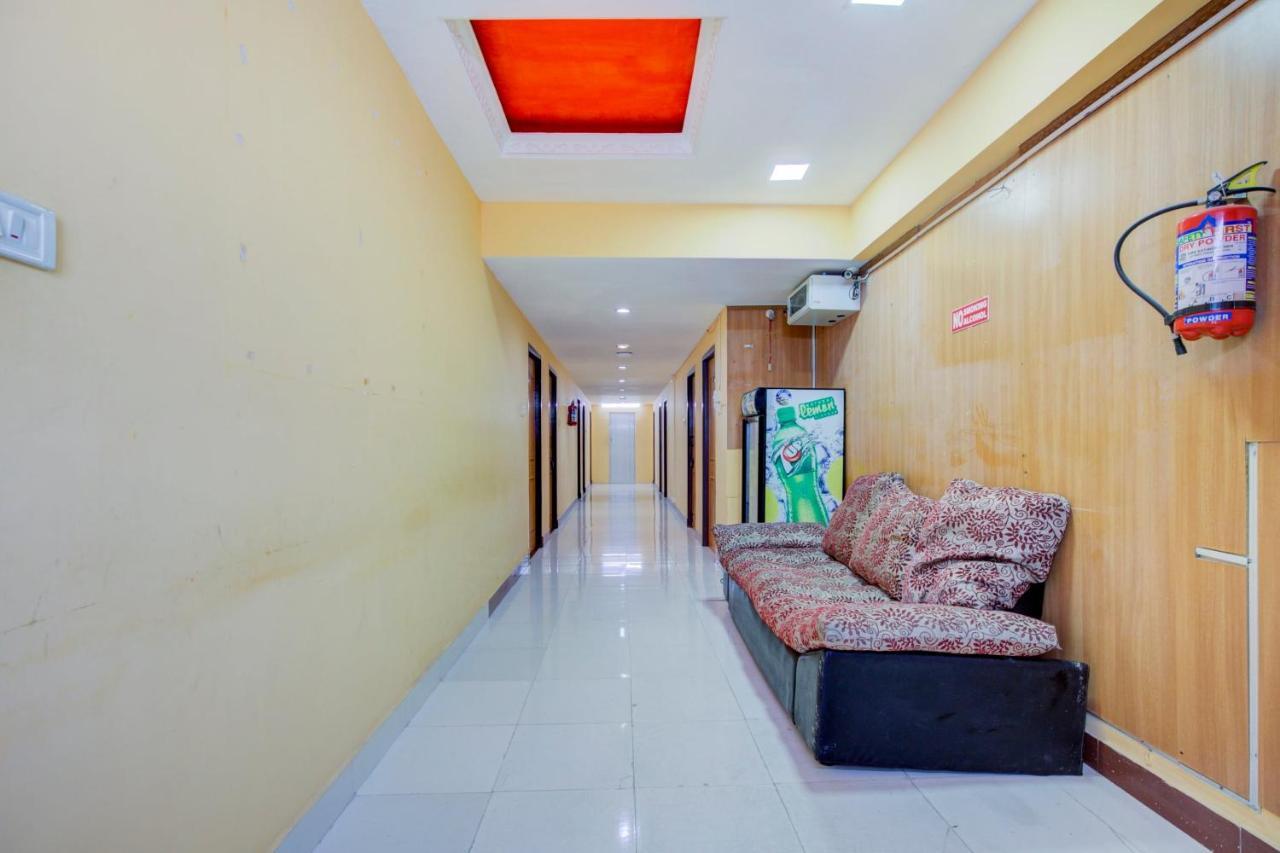 Oyo Flagship Amutha Residency Hotel Chennai Bagian luar foto