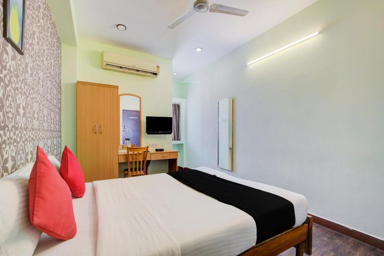 Oyo Flagship Amutha Residency Hotel Chennai Bagian luar foto