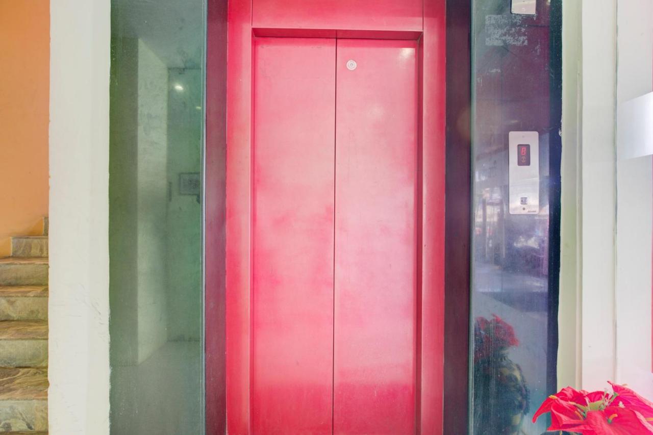 Oyo Flagship Amutha Residency Hotel Chennai Bagian luar foto
